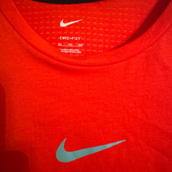 Nike dri-fit t-shirt - Picture 2 of 4